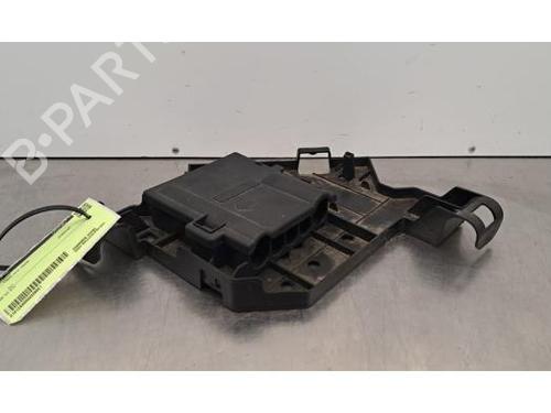 Sikringsdose AUDI E-TRON Sportback (GEA) 50 quattro (313 hp) 30927547