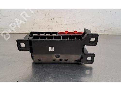 Used Fuse box Fuse box 37148413 37148413