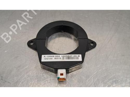 Used Antenna/Base Antenna/Base TESLA MODEL S (5YJS) 100D AWD (422 hp) 40289378 40289378