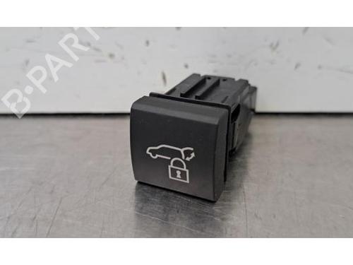 switch-toyota-mirai-jpd2_-2020-34048467 main image