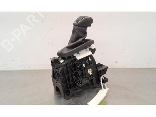 Used Gear lever TOYOTA RAV 4 V (_A5_, _H5_) 2.5 Hybrid (AXAH52) (218 hp) 29128580