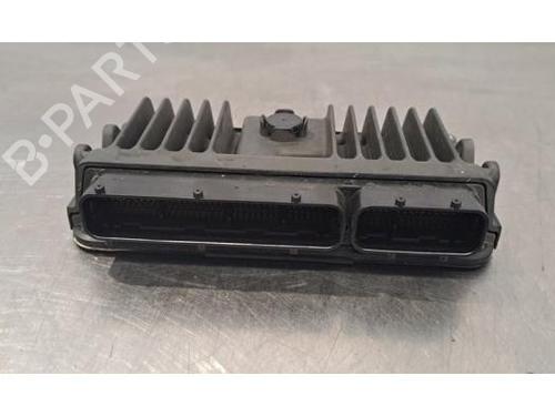 Used Engine control unit (ECU) Engine control unit (ECU) TOYOTA YARIS CROSS (MXP_) 1.5 Hybrid (MXPJ10) (116 hp) 32820677 32820677