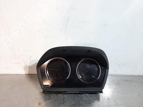 Used Instrument cluster BMW X1 (F48) sDrive 16 d (116 hp) 17564049