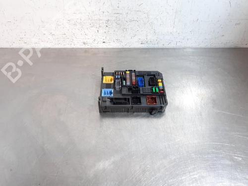 fuse-box-citroen-c4-picasso-ii-2013-31698881 main image