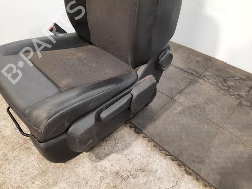 Left front seat PEUGEOT EXPERT Van (V_) 2.0 BlueHDi 120 | BP38099777C15 - Image 4