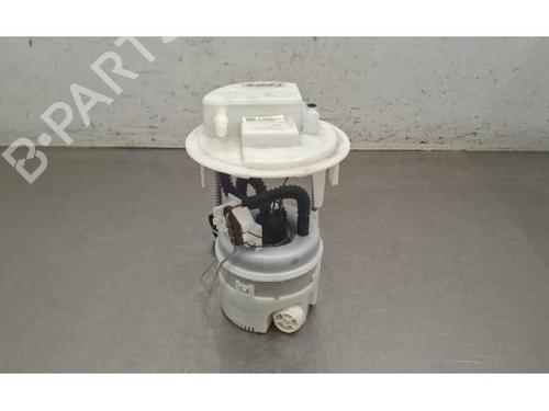Used Fuel pump Fuel pump PEUGEOT 3008 II SUV (MC_, MR_, MJ_, M4_) 1.2 THP/ PureTech 130 (MRHNSM, MRHNSU, MRHNSJ, MRHNYW,... (131 hp) 40517832 40517832