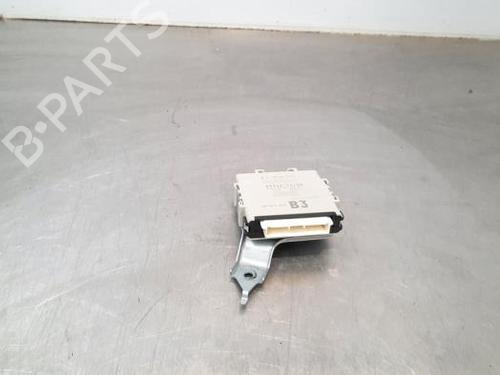 Used Electronic module TOYOTA AURIS Estate (_E18_) 1.3 (NRE180_) (99 hp) 18236628