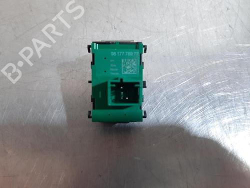 Switch DS DS 3 / DS 3 CROSSBACK (UR_, UC_, UJ_) 1.5 BlueHDi 100 (UCYHYJ) | BP31085187I30