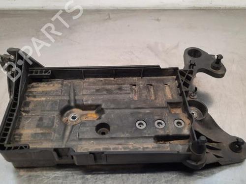 Support VW GOLF SPORTSVAN VII (AM1, AN1) 1.6 TDI 5Q0915331K