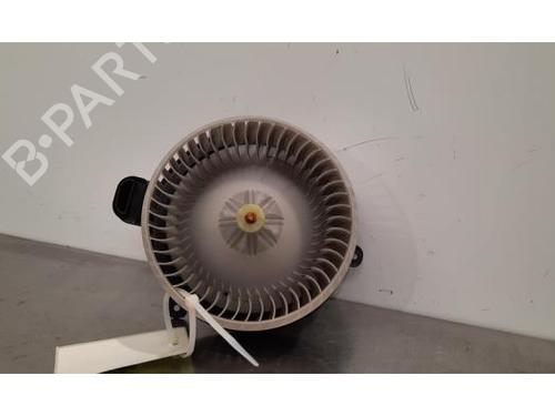 Used Heater blower motor LAND ROVER RANGE ROVER SPORT II (L494) 3.0 SDV6 4x4 (306 hp) 25585850