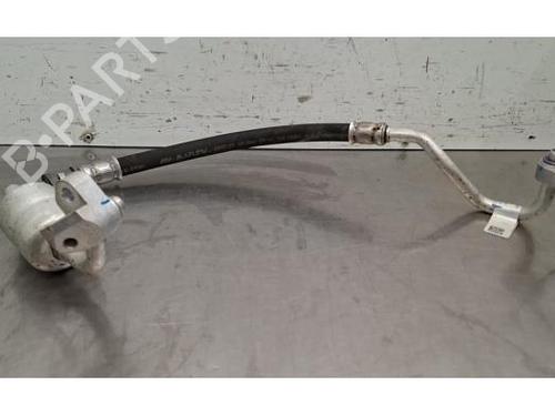 Tubo de aire acondicionado Tubo de aire acondicionado BMW X1 (U11) xDrive 25 e Plug-in-Hybrid (245 hp) 39892545 39892545
