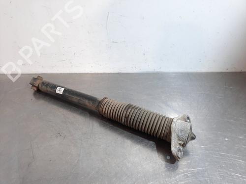 Used Left rear shock absorber KIA SPORTAGE IV (QL, QLE) 2.0 CRDi AWD (136 hp) 15789609