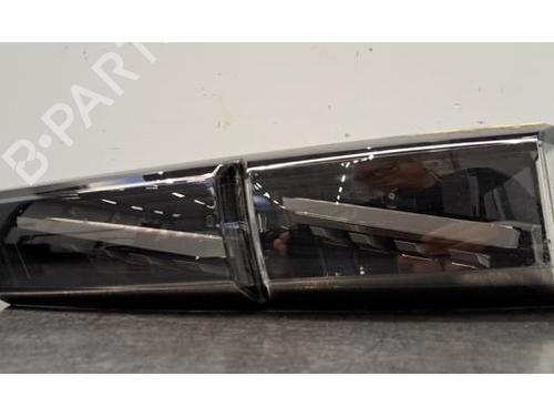 Used Left taillight Left taillight PEUGEOT 408 II (FP_, F3_, FM_) e-210 (FMZKZZ) (213 hp) 39601610 39601610