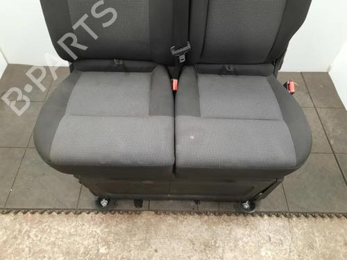 Right front seat RENAULT MASTER III Van (FV) 2.3 dCi 150 FWD (FV0F, FV03, FV09) | BP32664686C16 - Image 2