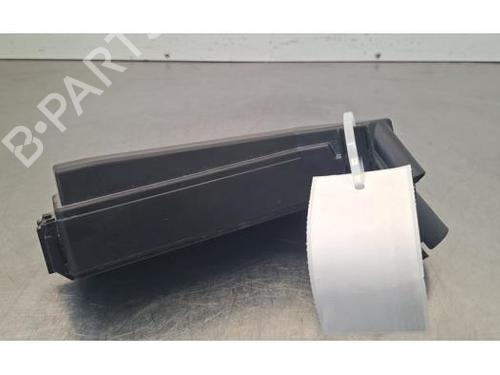 fuse-box-renault-megane-e-tech-suv-2021-34408246 main image