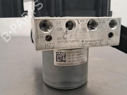 Used ABS pump MERCEDES-BENZ CLA (C118) CLA 200 d (118.312) (150 hp) 23592183