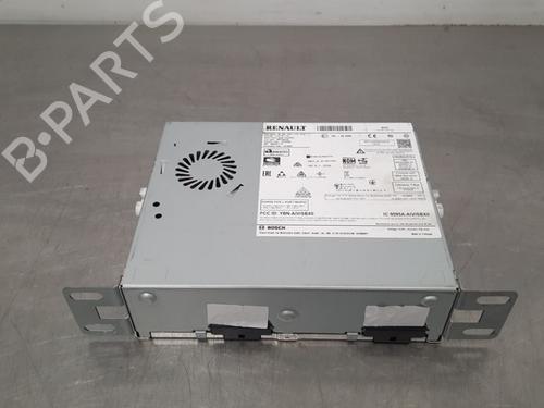 Used Radio RENAULT CLIO V (B7_) 1.3 TCe 130 (B7MF) (131 hp) 15293343