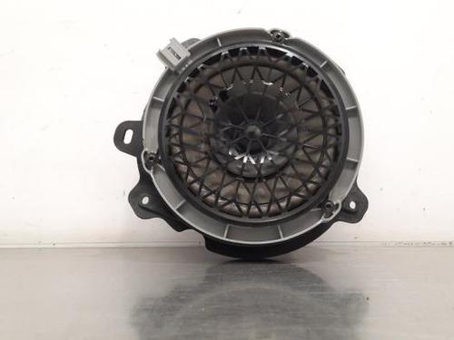 Used Speaker PEUGEOT 2008 II (UD_, US_, UY_, UJ_, UR_, UC_) 1.5 BlueHDI 110 (UDYHSK) (110 hp) 23585430