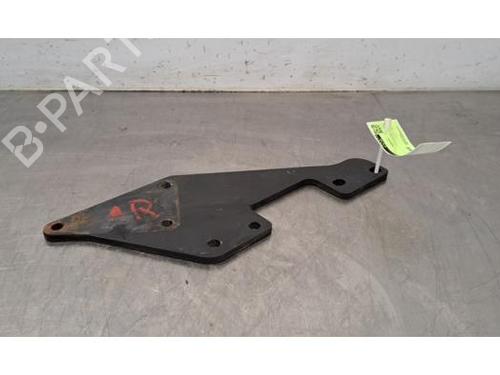 Support TOYOTA HILUX VIII Pickup (_N1_) 2.8 TD 4WD (GUN126) BP29389106C155