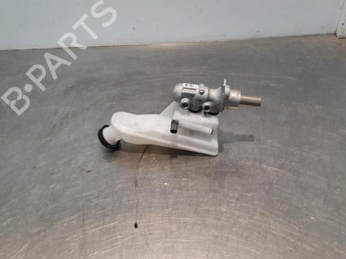 Brake master cylinder MERCEDES-BENZ GLA-CLASS (X156) GLA 200 CDI / d (156.908) | BP11232046M77 