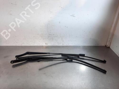 Front windshield wiper arm VW GOLF VII (5G1, BQ1, BE1, BE2) 2.0 GTD | BP23592591C143 
