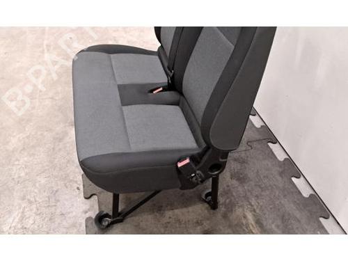 Sæde højre fortil RENAULT MASTER III Platform/Chassis (EV, HV, UV) 2.3 dCi 150 FWD (EV0F, HV0F, UV0F, EV03, HV03, UV03) | BP39216899C16 - Image 4