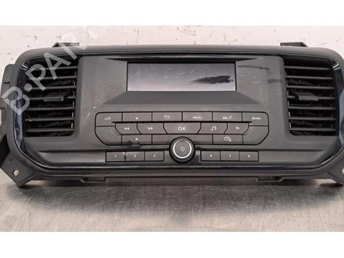 switch-peugeot-expert-van-v_-2016-32510793 main image