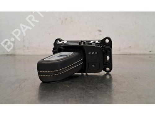 Used Gear lever VOLVO XC40 (536) T2 (129 hp) 24650231
