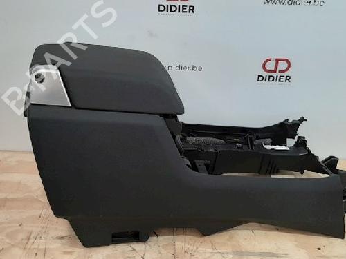 Used Middle console LAND ROVER DISCOVERY IV (L319) 3.0 SDV6 4x4 (256 hp) 10878430