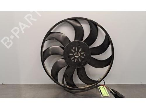 Used Radiator fan BMW X1 (U11) iX1 xDrive 30 (313 hp) 30924192