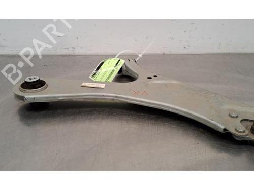 Used Right front suspension arm PEUGEOT 2008 II (UD_, US_, UY_, UJ_, UR_, UC_) 1.2 PureTech 130 (USHNS, URHNS) (130 hp) 27267470