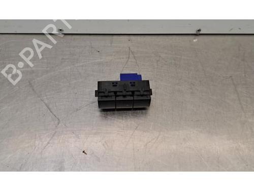 Switch OPEL VIVARO C Van (K0) 2.0 | BP38003690I30 - Image 2