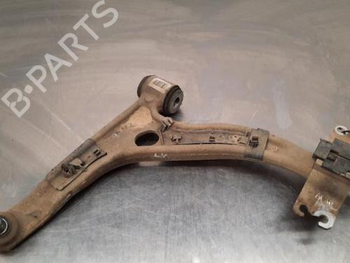 Querlenker links vorne für MERCEDES-BENZ CLA Coupe (C117) CLA 200 CDI / d (117.308) (136 hp) 23596648