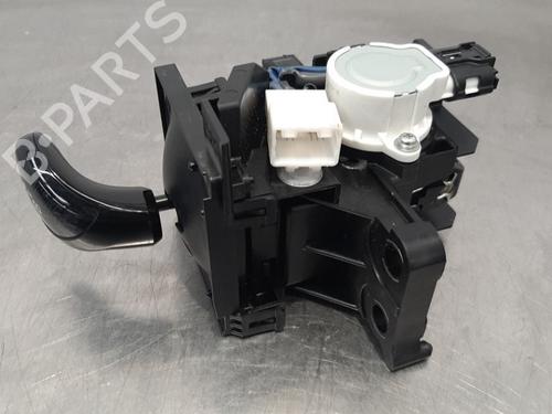 Gear lever TOYOTA AURIS (_E18_) 1.2 (NRE185_, NRE185R) | BP18237043M90 