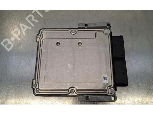 Engine control unit (ECU) LAND ROVER DEFENDER Station Wagon (L663) P300 Si4 4x4 | BP32150299M57