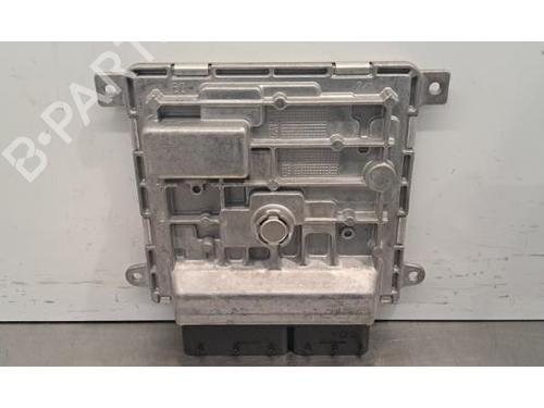 Used Engine control unit (ECU) Engine control unit (ECU) MERCEDES-BENZ A-CLASS Saloon (V177) A 250 e (177.186) (218 hp) 33031175 33031175