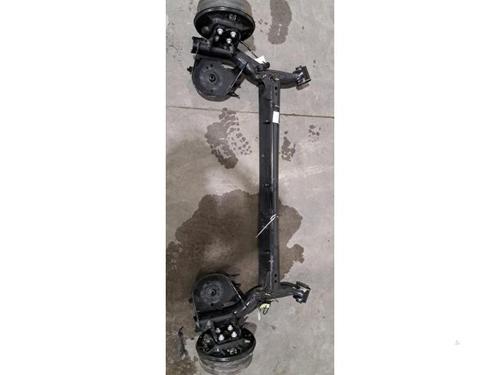 Used Rear axle RENAULT EXPRESS Box Body/MPV 1.5 Blue dCi 95 (F6AB) (95 hp) 31273900