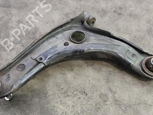 Right front suspension arm TOYOTA YARIS (_P13_) 1.5 (NSP131_) | BP10871026M13 