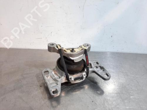 Used Engine mount VOLVO V40 Hatchback (525) D2 (120 hp) 23579125