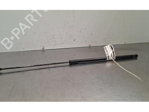 hood-lift-support-mercedes-benz-cla-shooting-brake-x118-2019-38039146 main image