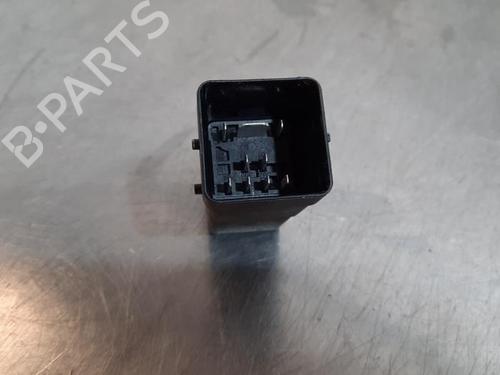 Electronic module IVECO DAILY VI Van 33S14, 35S14, 35C14, 42S14 | BP37092142M83 - Image 2