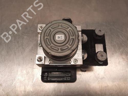 Used ABS pump RENAULT TRAFIC II Van (FL) 2.0 dCi 115 (FL01, FL0U) (114 hp) 23606914