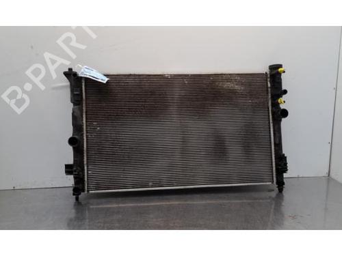 Used Water radiator Water radiator 37091886 37091886