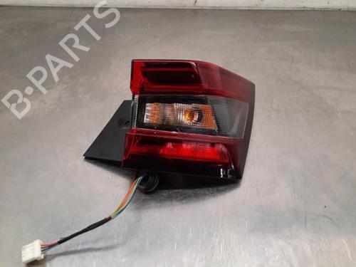 Used Right taillight NISSAN JUKE (F16_) DIG-T 117 (117 hp) 23630487