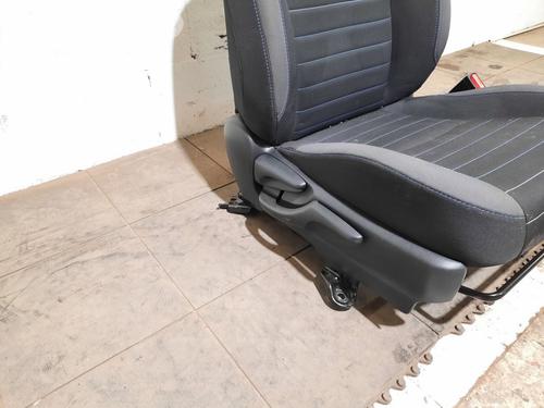 Right front seat TOYOTA YARIS (_P13_) 1.5 Hybrid (NHP130_, NHP130) | BP17564120C16 