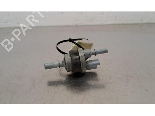 Used Washer pump OPEL GRANDLAND / GRANDLAND X (A18, P1UO) 1.2 (75) (131 hp) 28092668