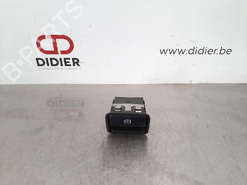 Used Switch MERCEDES-BENZ CLA Coupe (C117) CLA 180 (117.342) (122 hp) 10879347