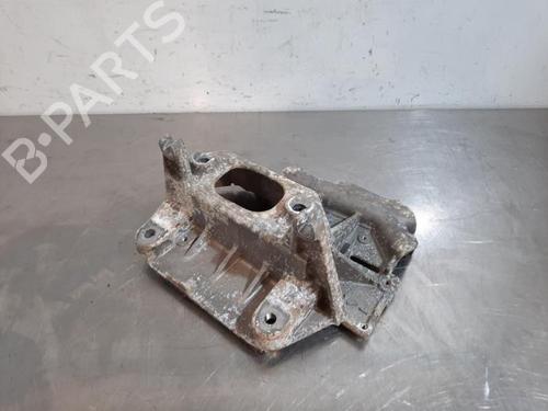 Used Gearbox mount NISSAN NV200 Van 1.5 dCi 90 (M20, M20N, M20M) (90 hp) 23579525