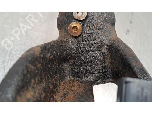 Left front steering knuckle AUDI A3 Limousine (8YS, 8YM) 30 TDI | BP29703539M25 