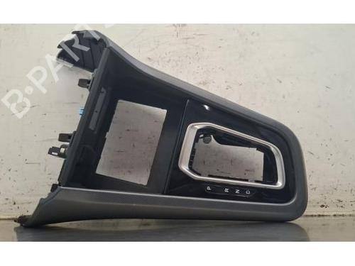 Used Middle console Middle console RENAULT ARKANA I (LCM_, LDN_) 1.3 TCe 160 (LDN1) (158 hp) 40285221 40285221